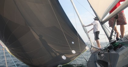 Minibee Z under spinnaker