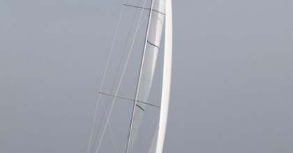 Minibee-Z sailing upwind