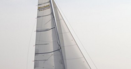 Minibee-Z sailing upwind